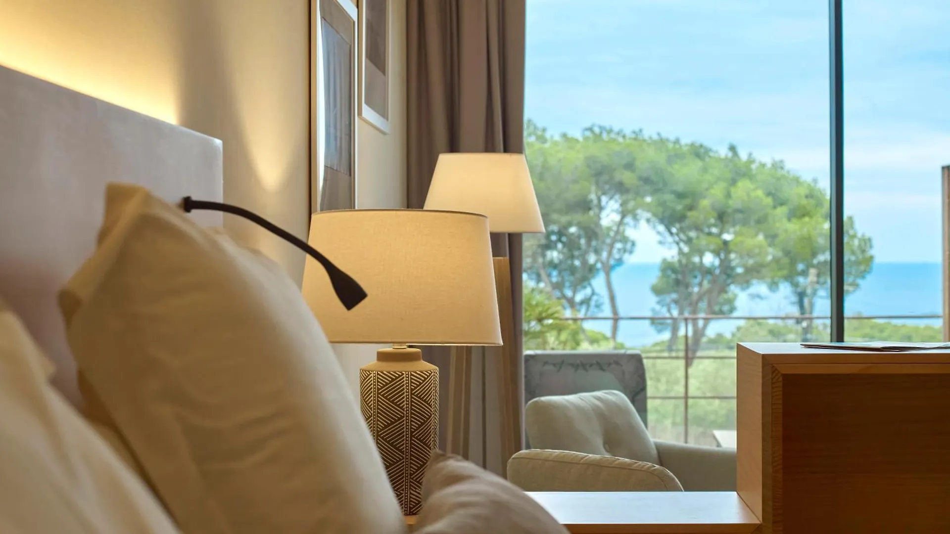 L\'Aixart Aiguablava Hotel contacts